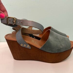SEYCHELLES FORWARD Platform Wedge Womens SZ 7 Blue Suede Leather Italy Sandals